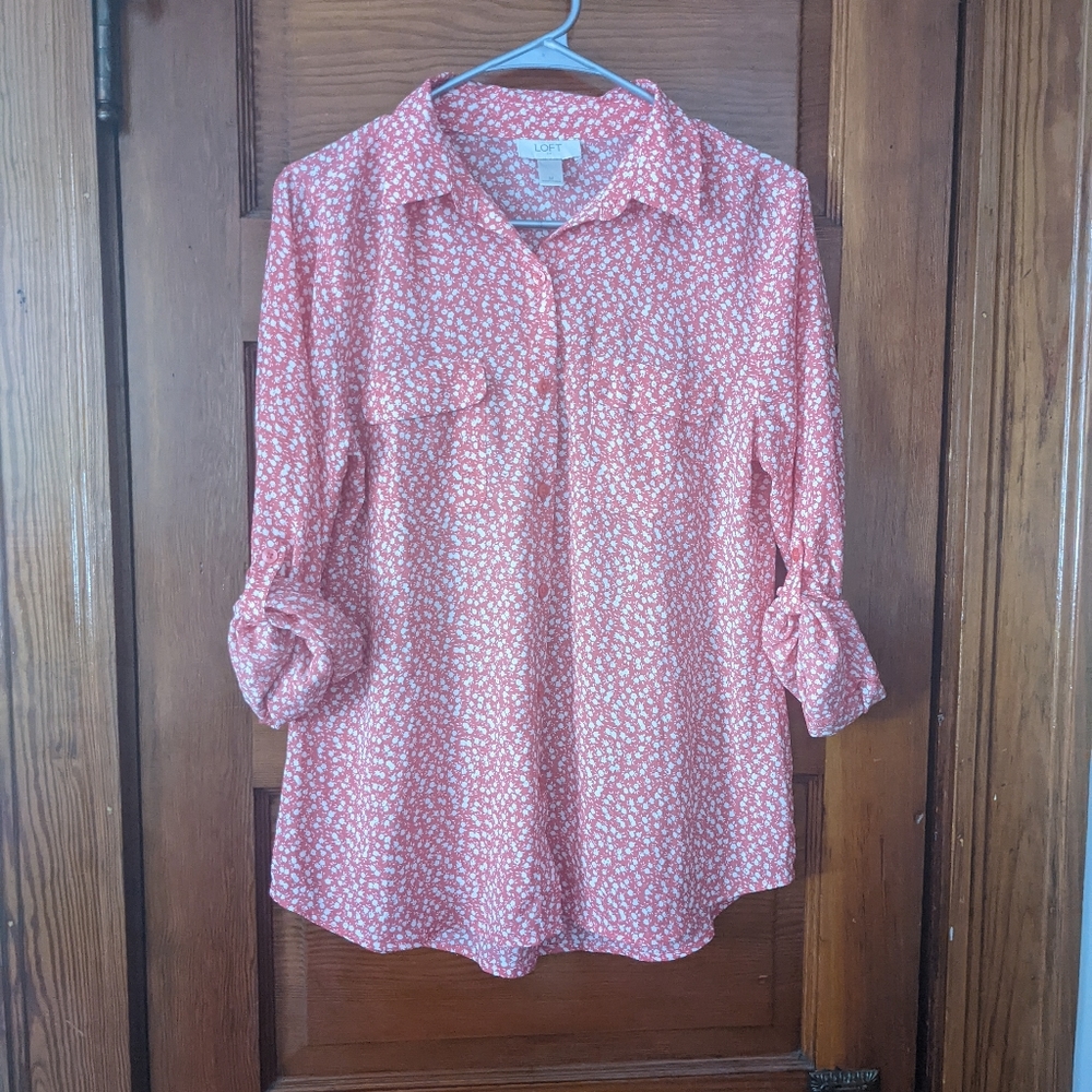 LOFT Roll tab sleeve button down floral blouse - Picture 2 of 7